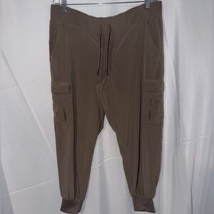 All in Motion Men's Brown Cargo Joggers